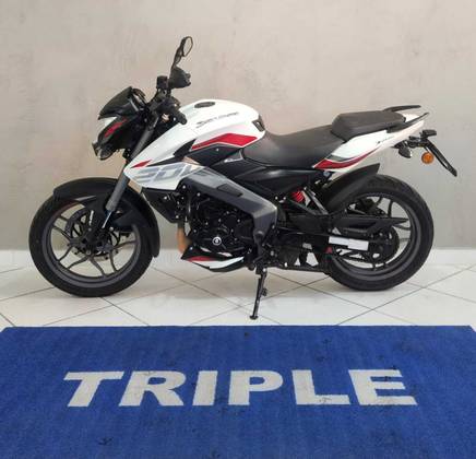 BAJAJ DOMINAR 200 BAJAJ DOMINAR 200